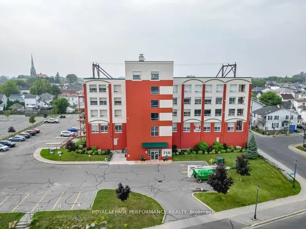 710 Cotton Mill St #504, Cornwall, ON K6H 7L3