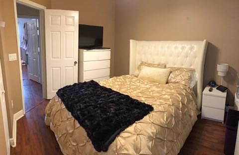 Second upstairs bedroom