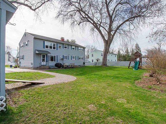 2nd image of 20-22 Kingston Drive