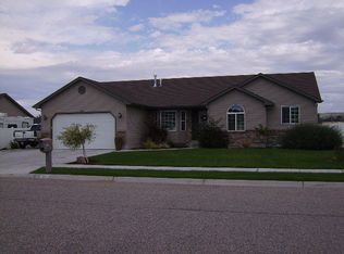 5067 S Chimney Rock Dr, Ammon, ID 83406