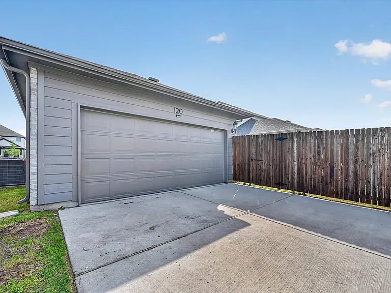 120 Monarch Way — Photo 37