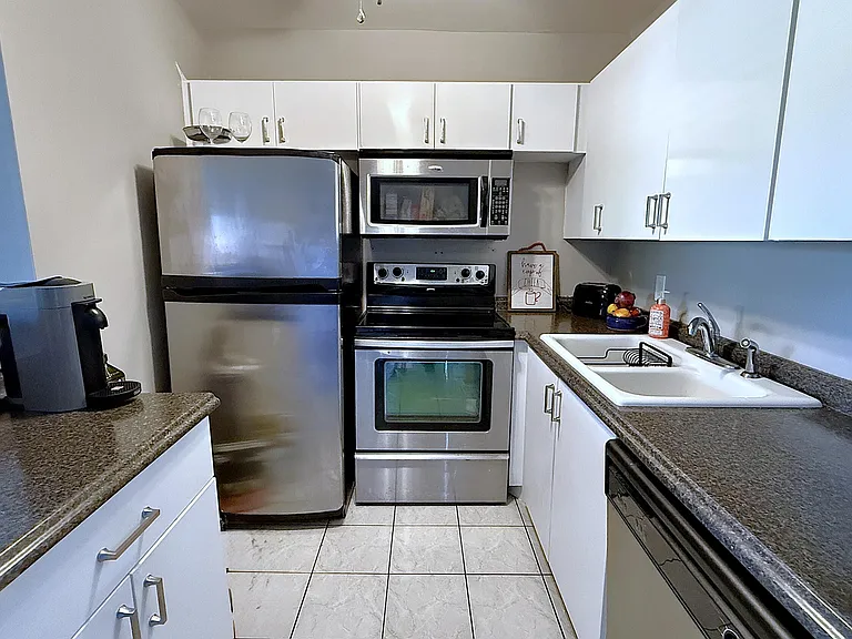 181 Tilford #I — Photo 1