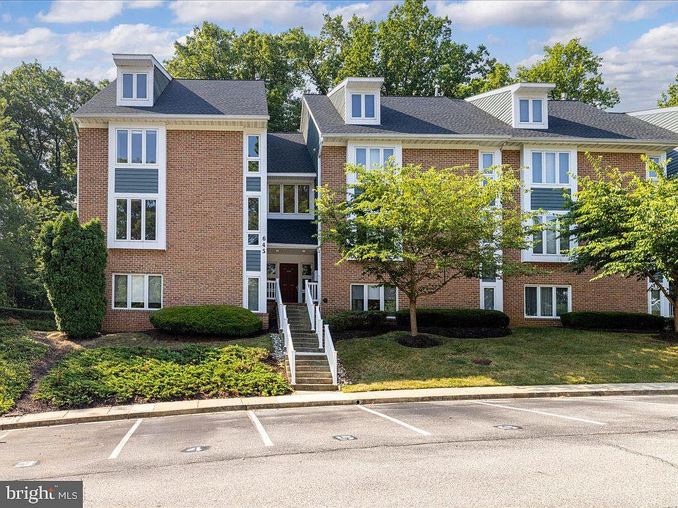 1st image of 645 Oakland Hills Dr APT 2B