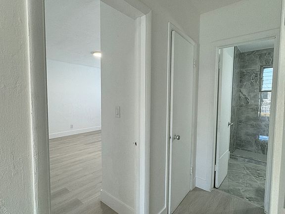 5th image of 1225 Normandy Dr #9