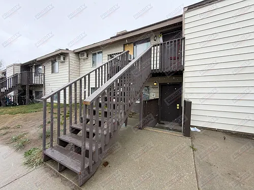 1405 Eagles Nest Cir Photo 1