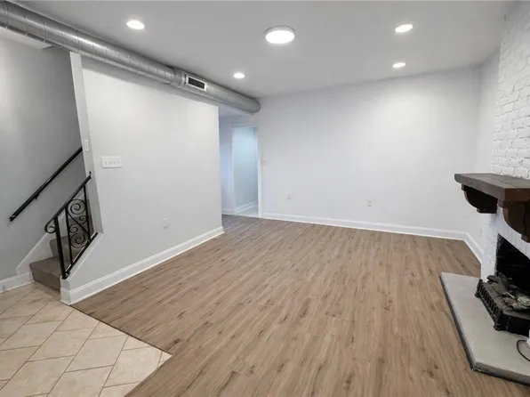 1921 Shamokin St, Pittsburgh, PA 15203