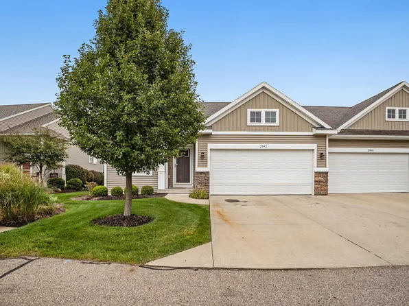 2992 Raspberry Ln, Holland, MI 49424