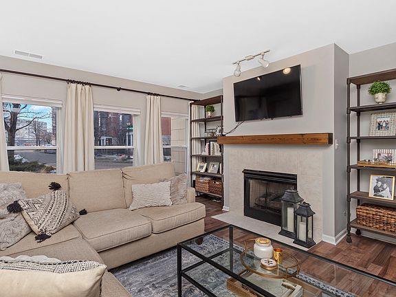 4th image of 1215 N Orleans St APT 301
