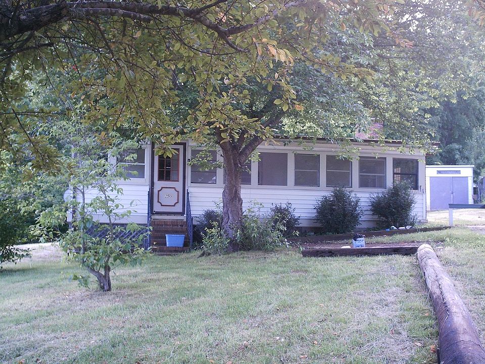 2nd image of 250 Hen Rd