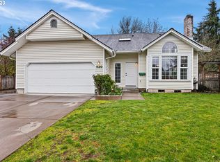 520 Lynnbrook Dr, Eugene, OR 97404