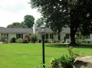 7611 Wallingford Rd, Greensboro, NC 27409