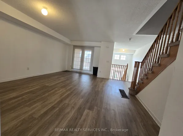 43 Seachart Pl, Brampton, ON L6P 3E1