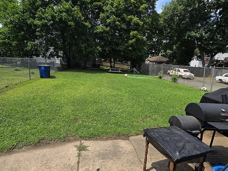 624 Dixwell Ave #3B — Photo 7