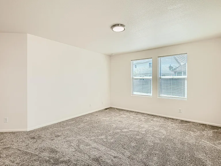 5514 Laredo St — Photo 13