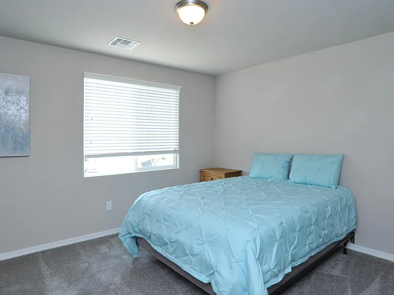 1218 E Blacklidge Dr — Photo 31