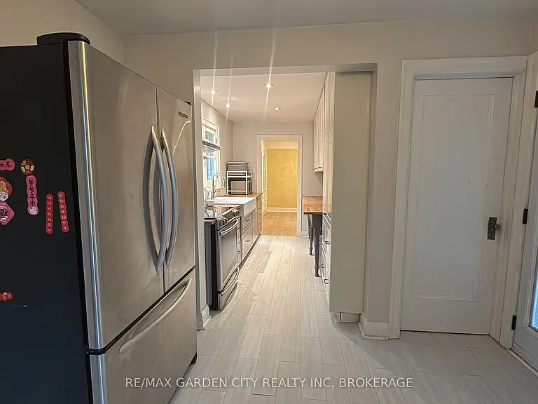 56 South Dr — Photo 13