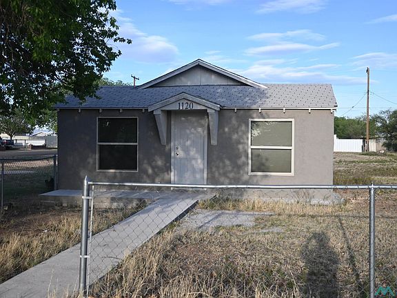 2nd image of 1120 S Avenue J Pl