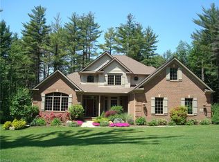 12200 Falls Rd, Chardon, OH 44024