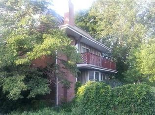 3315 Murray Ln, Flushing, NY 11354