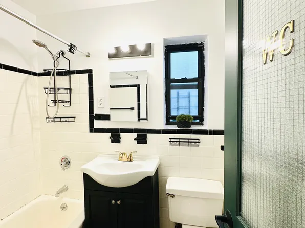 52-25 39th Road image 6 of 7