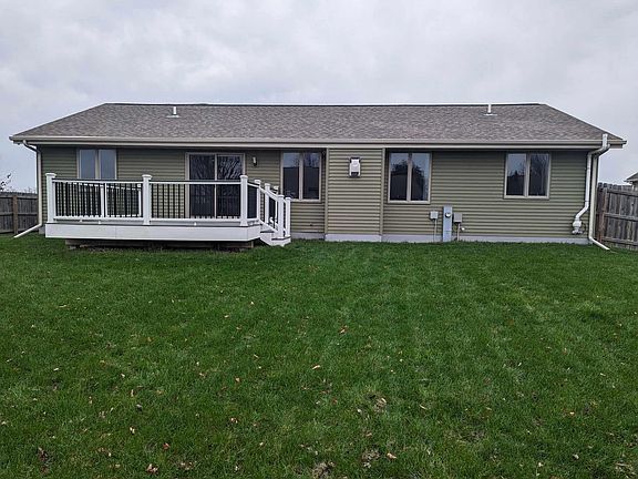 2nd image of 1613 Wildrose Way
