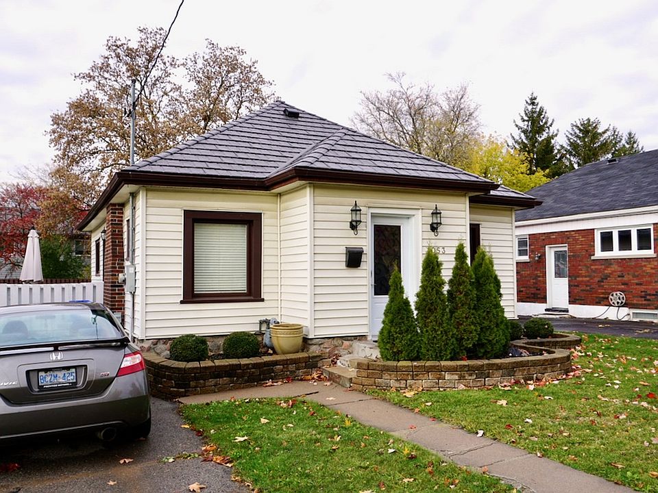 1053 Western Ave, Peterborough, ON K9J 5W5 Zillow