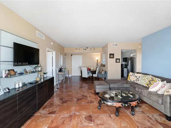 117 NW 42nd Ave APT 1611, Miami, FL 33126