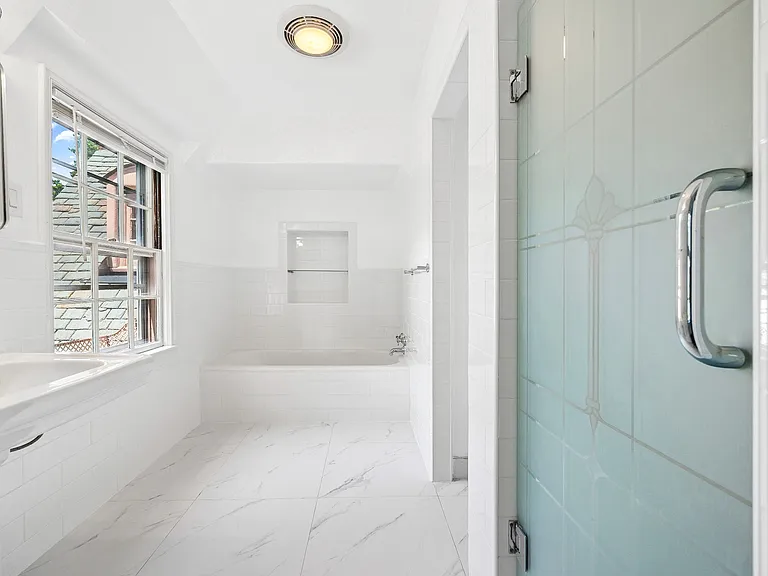 6 Fox Meadow Rd — Photo 14