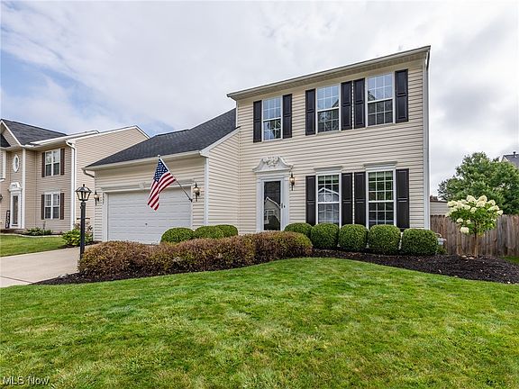 2nd image of 8557 Wayside Dr