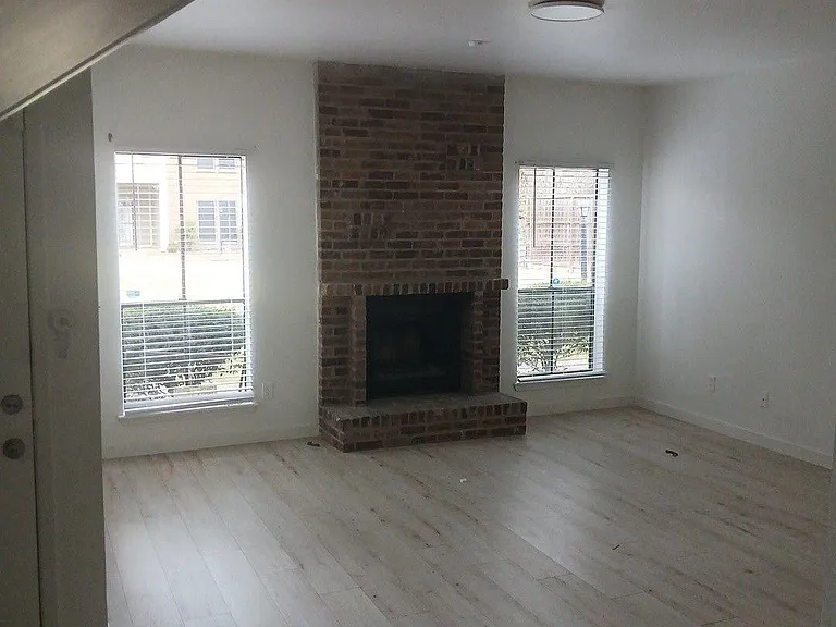 8433 Wednesbury Ln — Photo 22