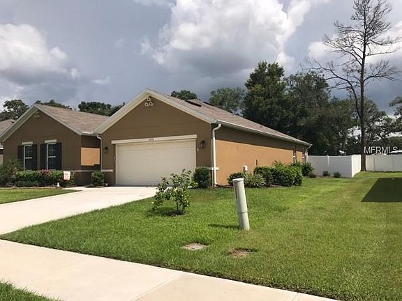 3rd image of 2712 Summerglen Ln