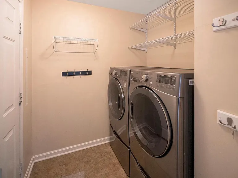 48 Savannah Ct — Photo 62
