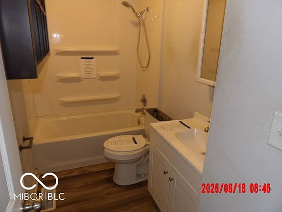 5th image of 81 Crestview Dr