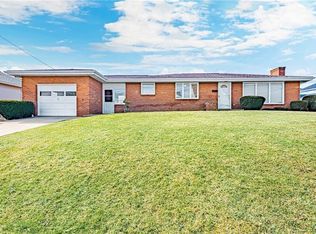 915 W Smithfield St, Mount Pleasant, PA 15666