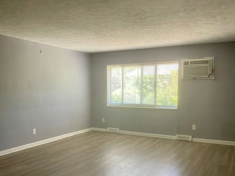 27800 Euclid Ave #28050 — Photo 5