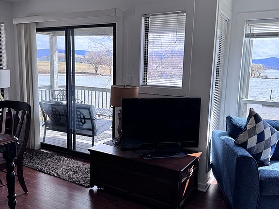 Panoramic Mountain View From Dining/Family Room Area