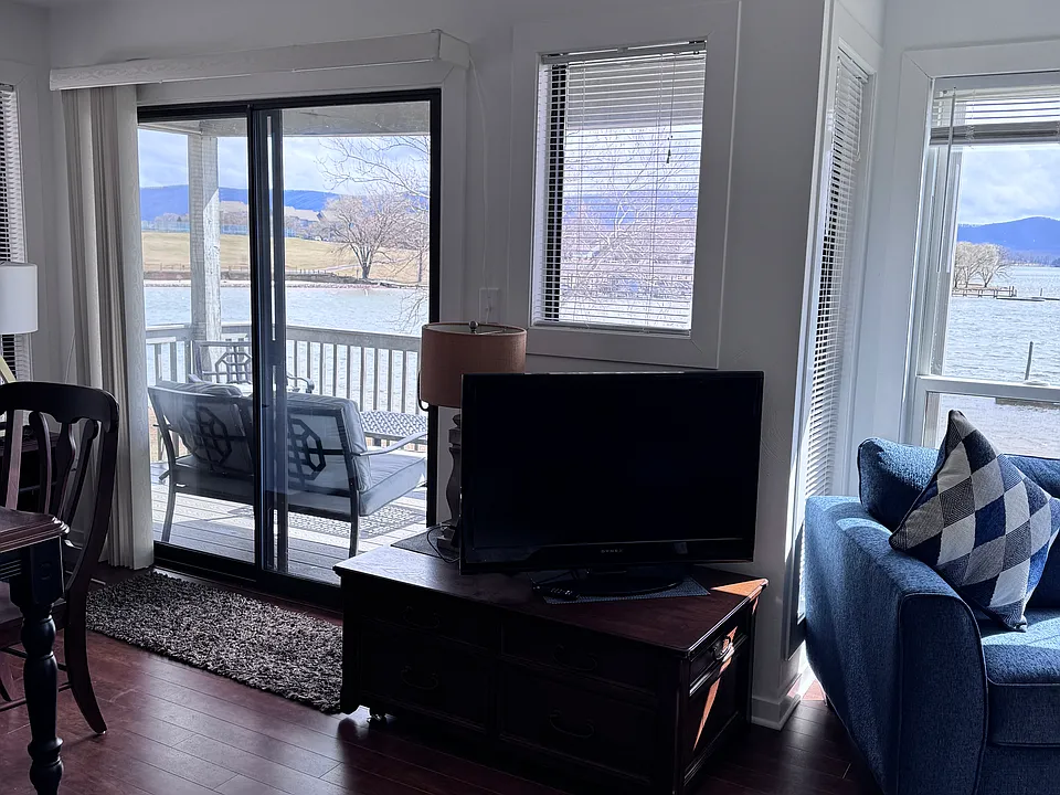 Panoramic Mountain View From Dining/Family Room Area