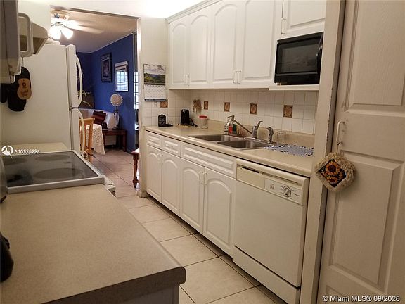 4th image of 650 SW 124th Ter APT 305P