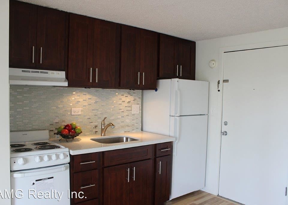 1st image of 824 Kinau St APT 203