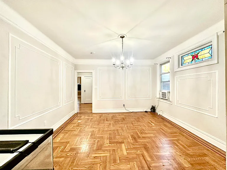 286 Fulton Ave — Photo 7