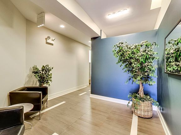 3rd image of 3201 W Leland Ave APT 302