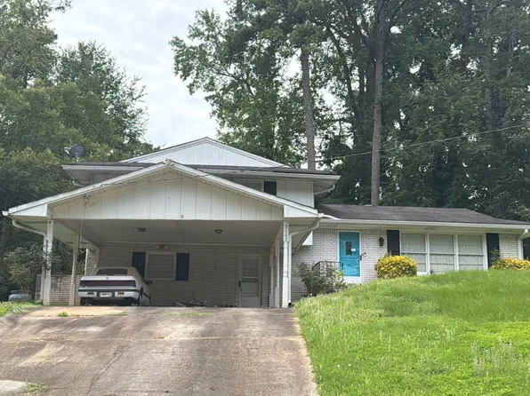 2103 Troutdale Dr, Decatur, GA 30032