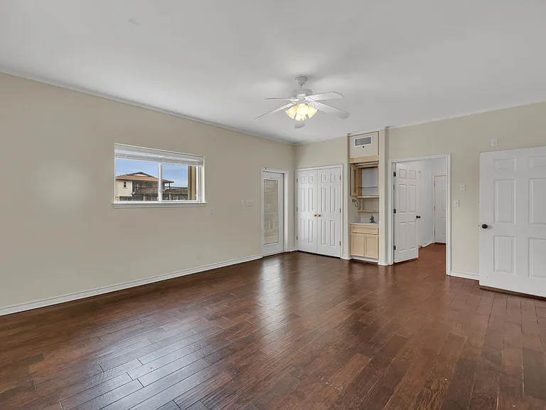 162 Whiteley Dr — Photo 18