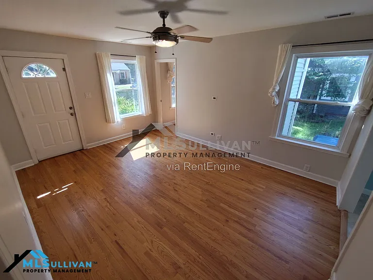 2519 Banner St — Photo 7