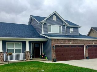 308 Amber Bluff Ln, Imperial, MO 63052