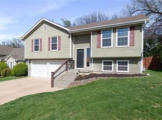 4307 Broadway Ter, Leavenworth, KS 66048
