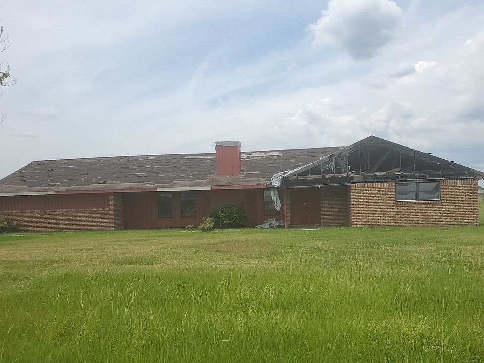 1st image of 4760 Carlyss Dr