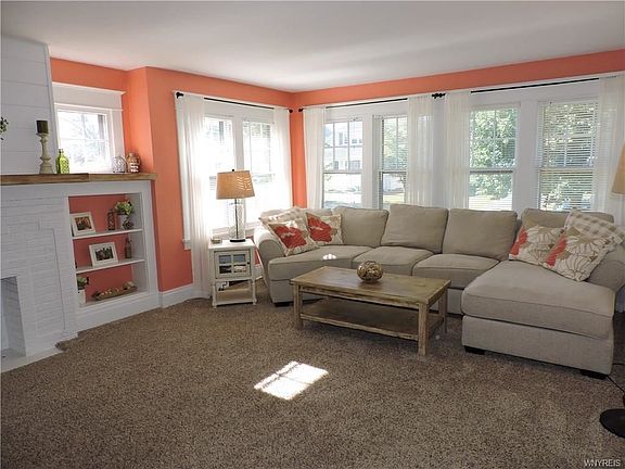 4th image of 252 Tremont Ave