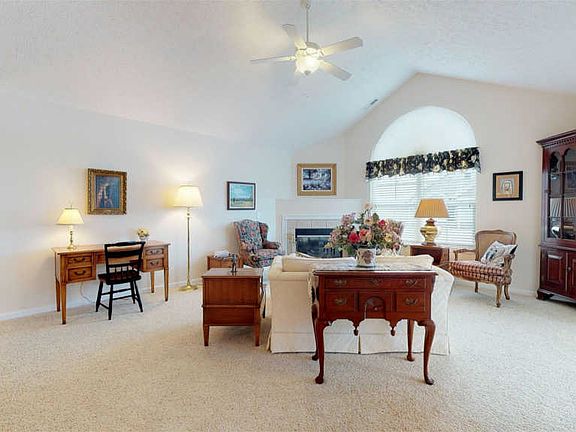 2nd image of 4656 Ironstone Ln