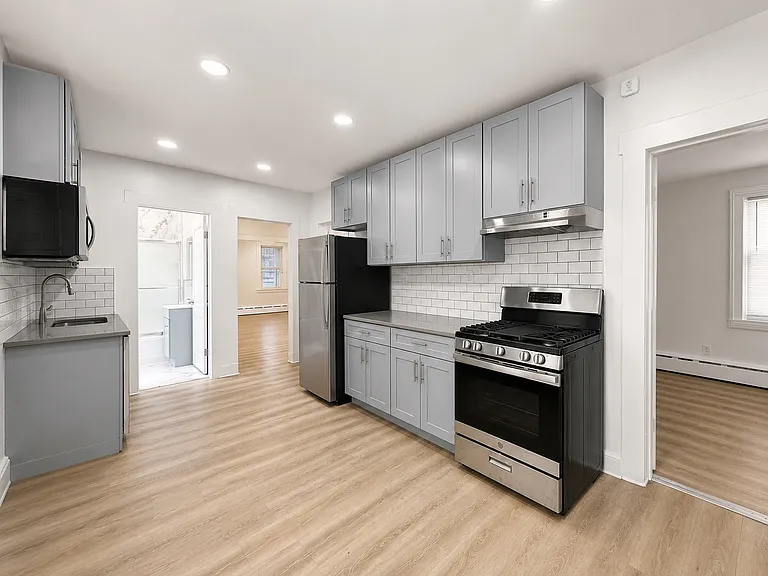 921 South St #2 — Photo 3